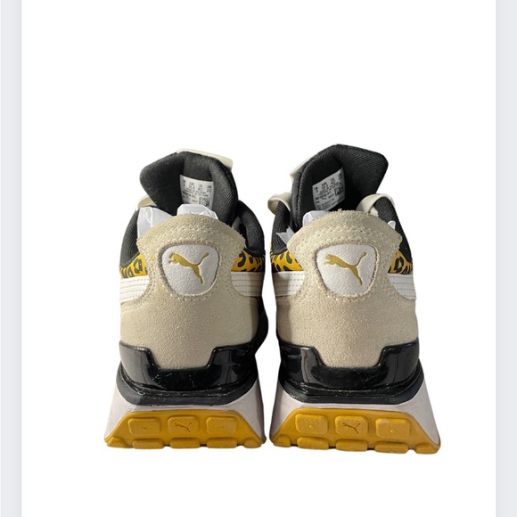 PUMA SNEAKERS! GIRLS!!! - Picture 3 of 4